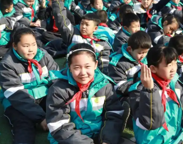 下降心思落差家长多鼓舞交流不指责施压协助学生树立学习决心 下降心思落差家长多鼓舞交流不指责施压协助学生树立学习决心